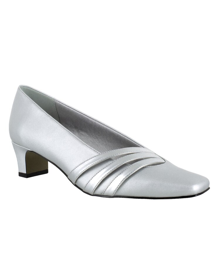 Easy Street Entice Pumps image number 1