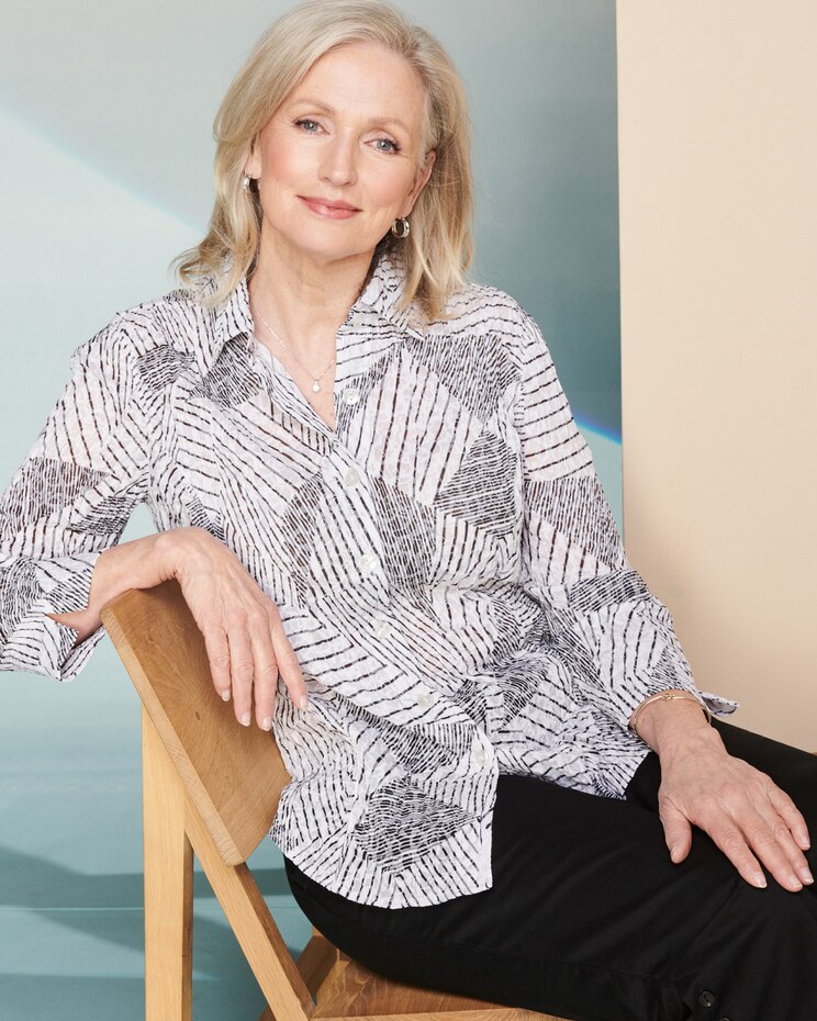 Mix It Up Stripe Crinkle 3/4 Sleeve Shirt image number 1