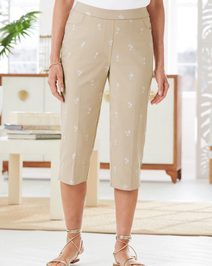 Alfred Dunner Palm Tree Capris image number 1