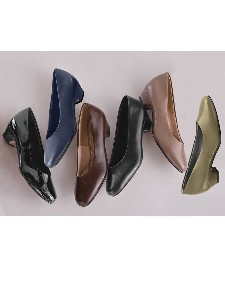 “Angel II” by Soft Style®, a Hush Puppies® Company image number 1