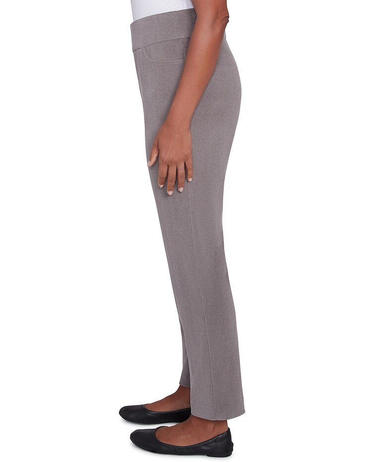Alfred Dunner® Copenhagen Average Length Front Pocket Pant image number 4