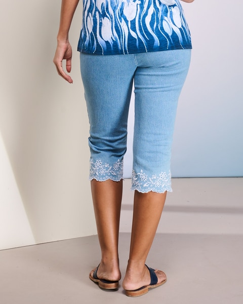 Floral Embroidered Capri by Alfred Dunner
