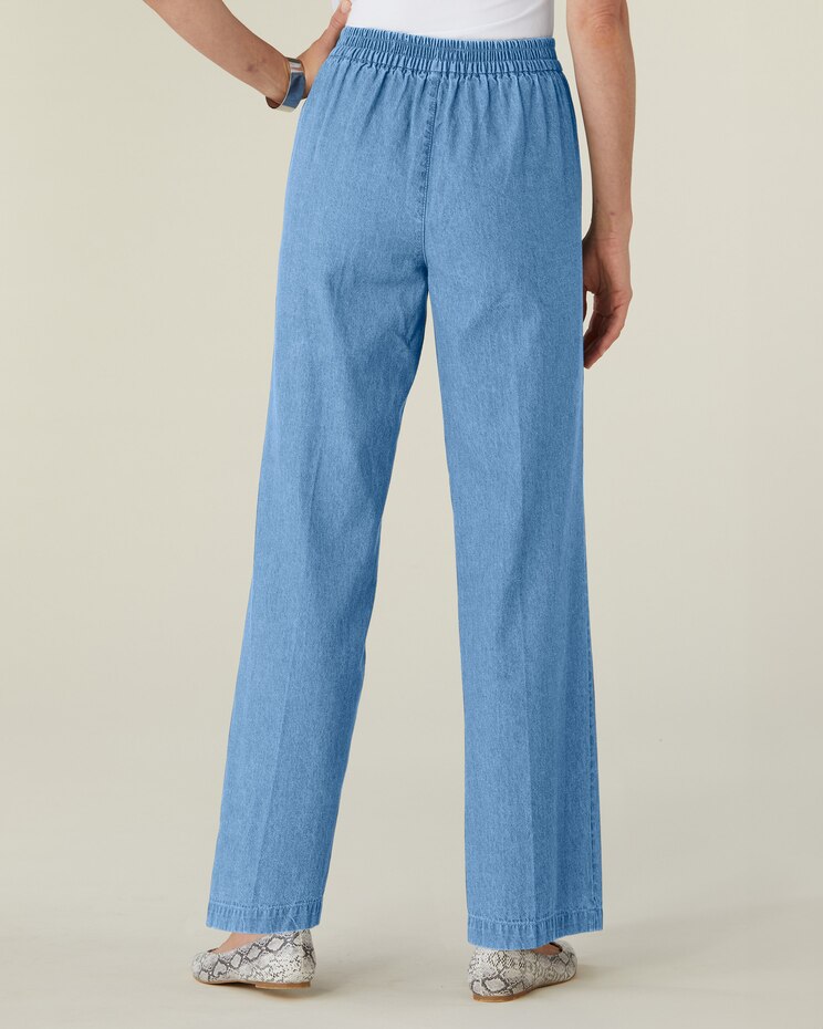 Everyday Relaxed Denim Jeans image number 2