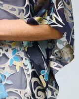 Simply Ornate Kimono thumbnail number 3