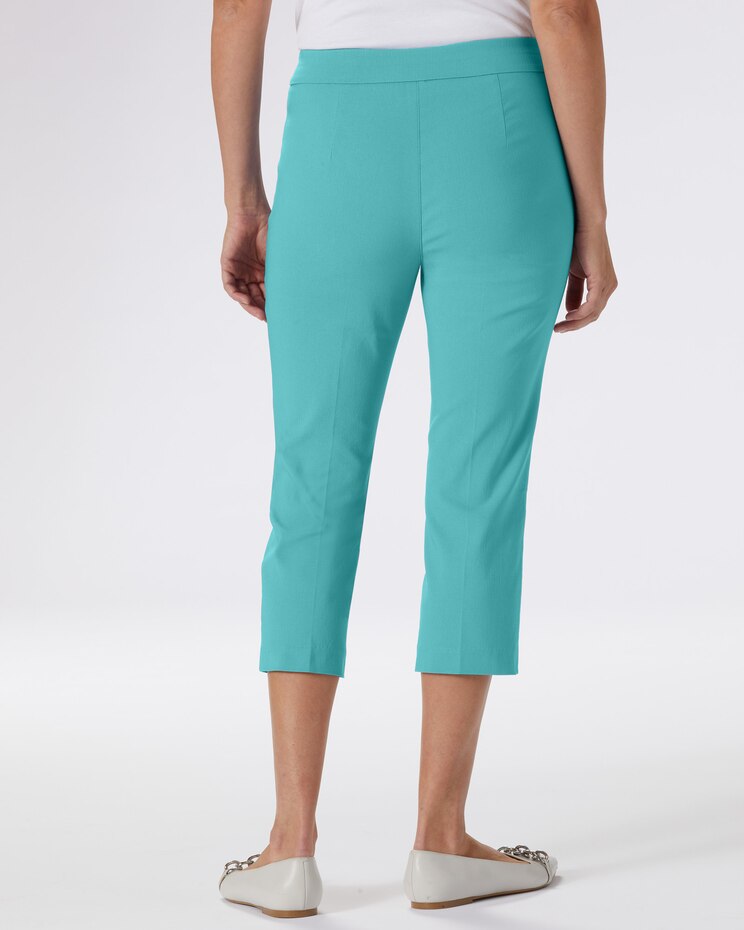Slimtacular Textured Capri image number 3