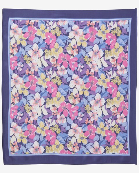 Perfect Petals Scarf
