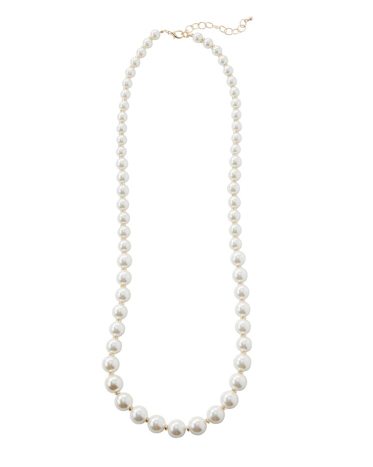 Elegant Pearls Necklace image number 1