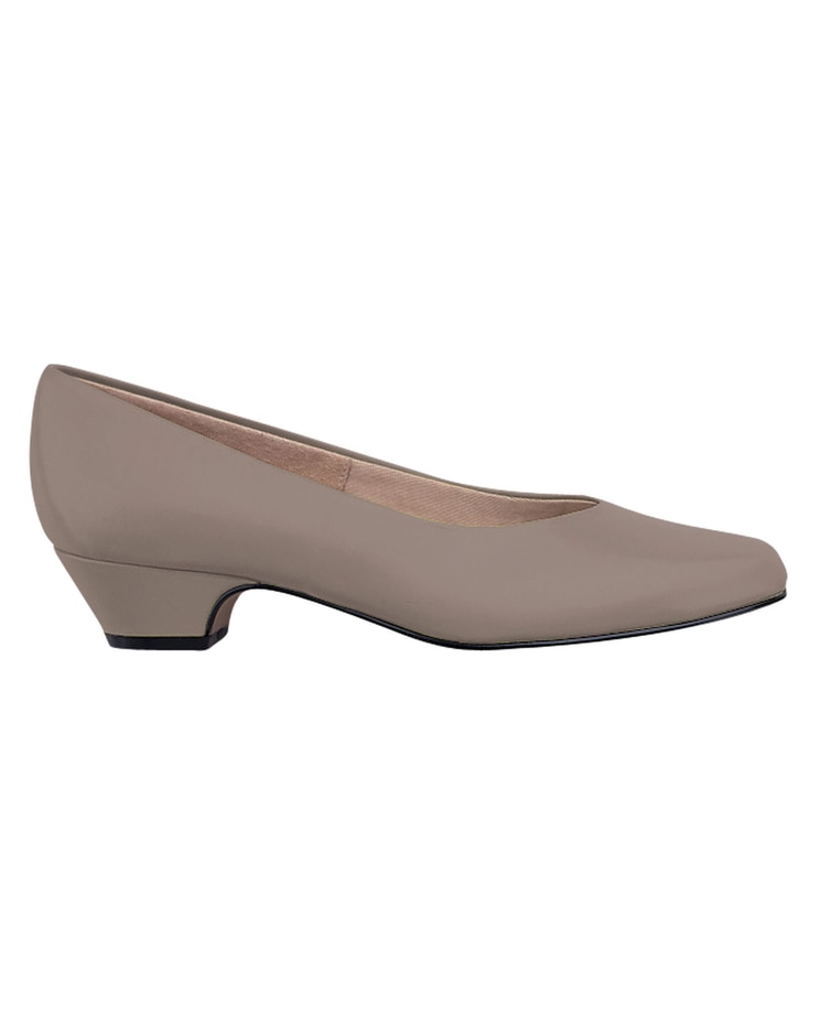 “Angel II” by Soft Style®, a Hush Puppies® Company image number 1