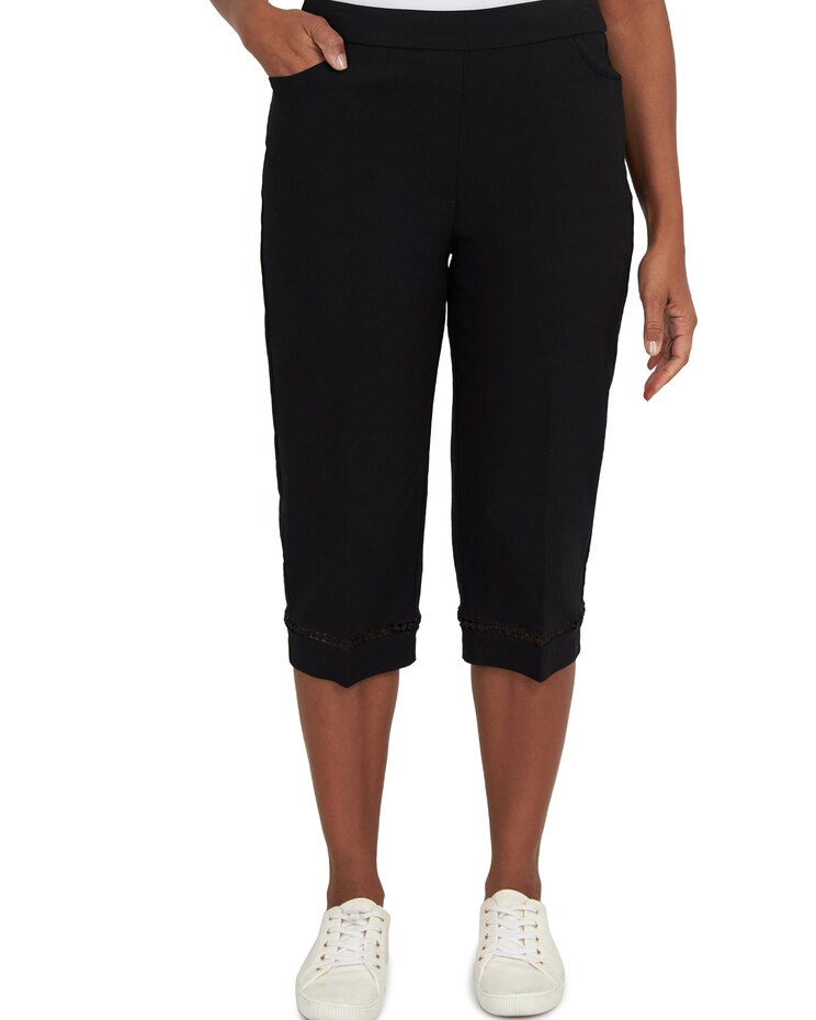 Alfred Dunner® Summer In The City Lace Allure Clamdigger Capri image number 1