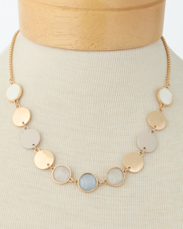 Shades of You Necklace image number 3