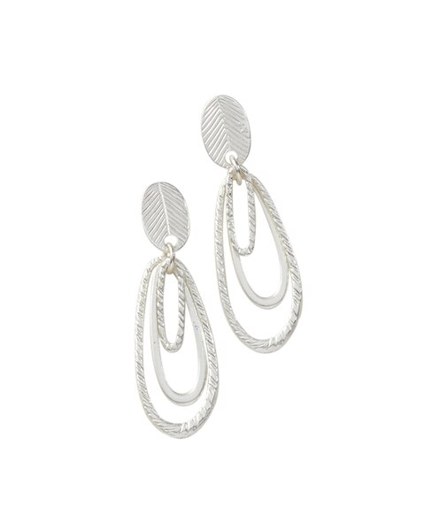 Alluring Links Earrings