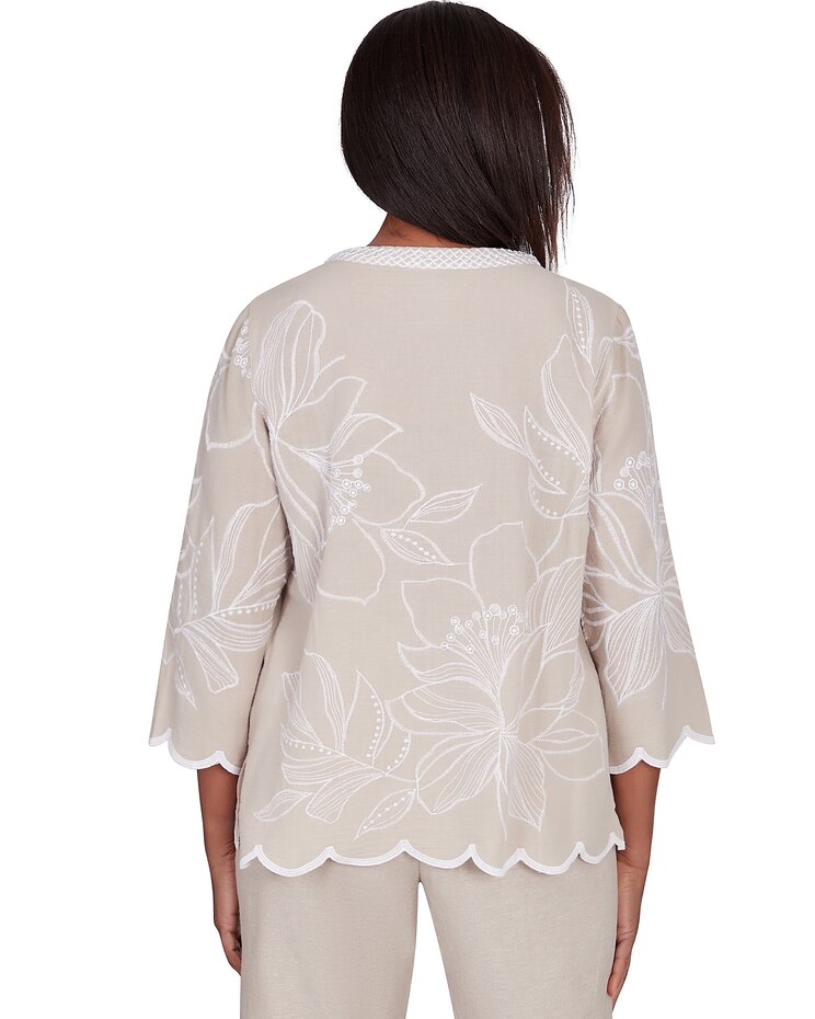 Alfred Dunner® Garden Party V-Neck Embroidered Floral Top image number 2