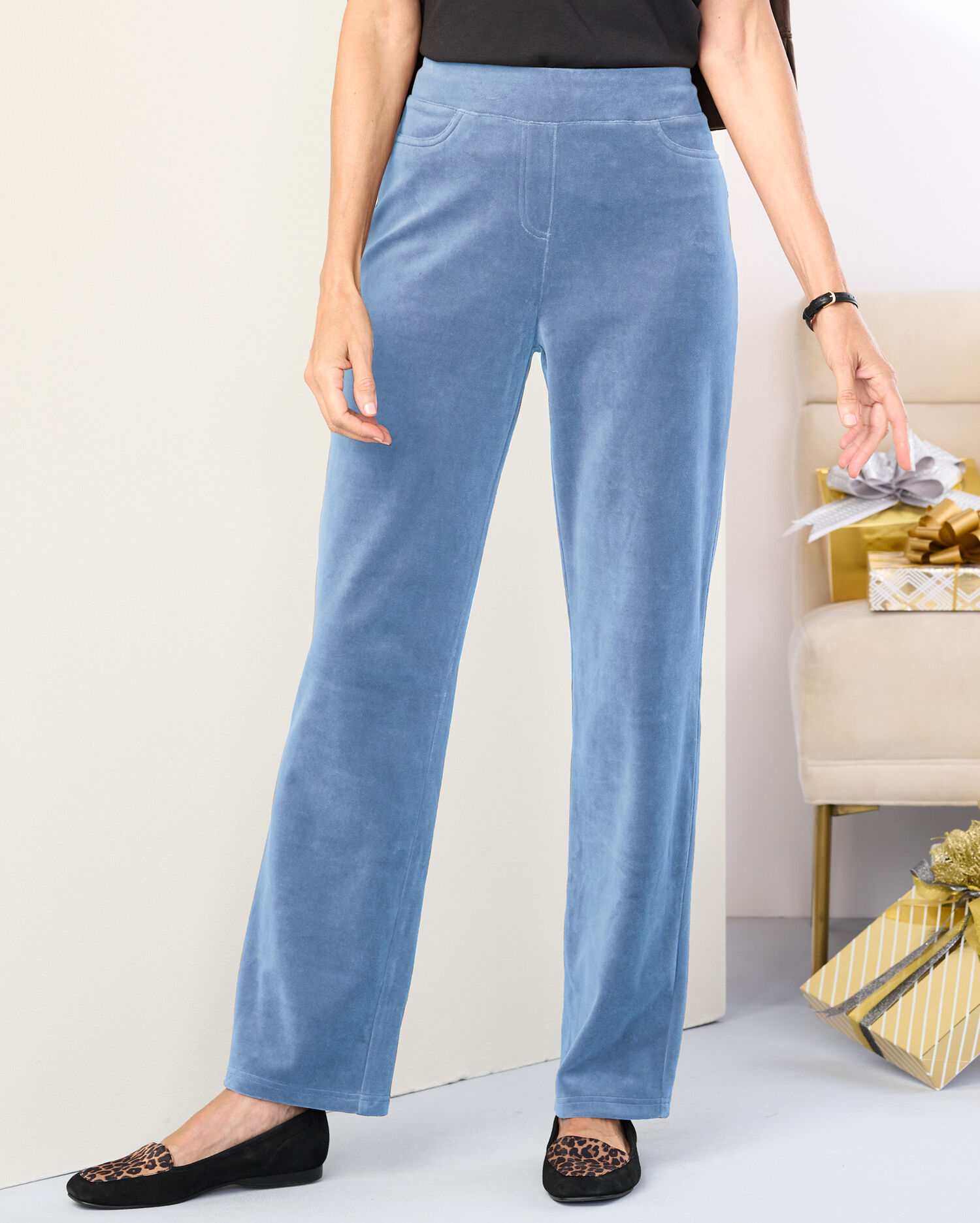 Velour pants with back pockets top