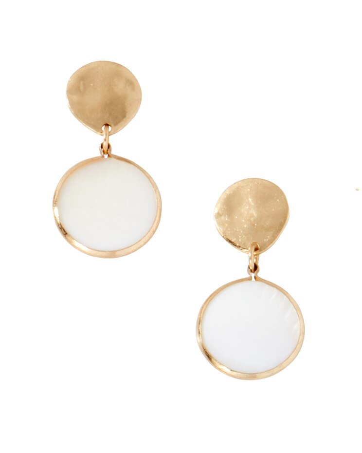 Touch Of Pearl Earrings image number 1