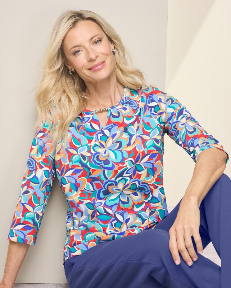 Kaleidoscope Floral Knit Tee image number 1