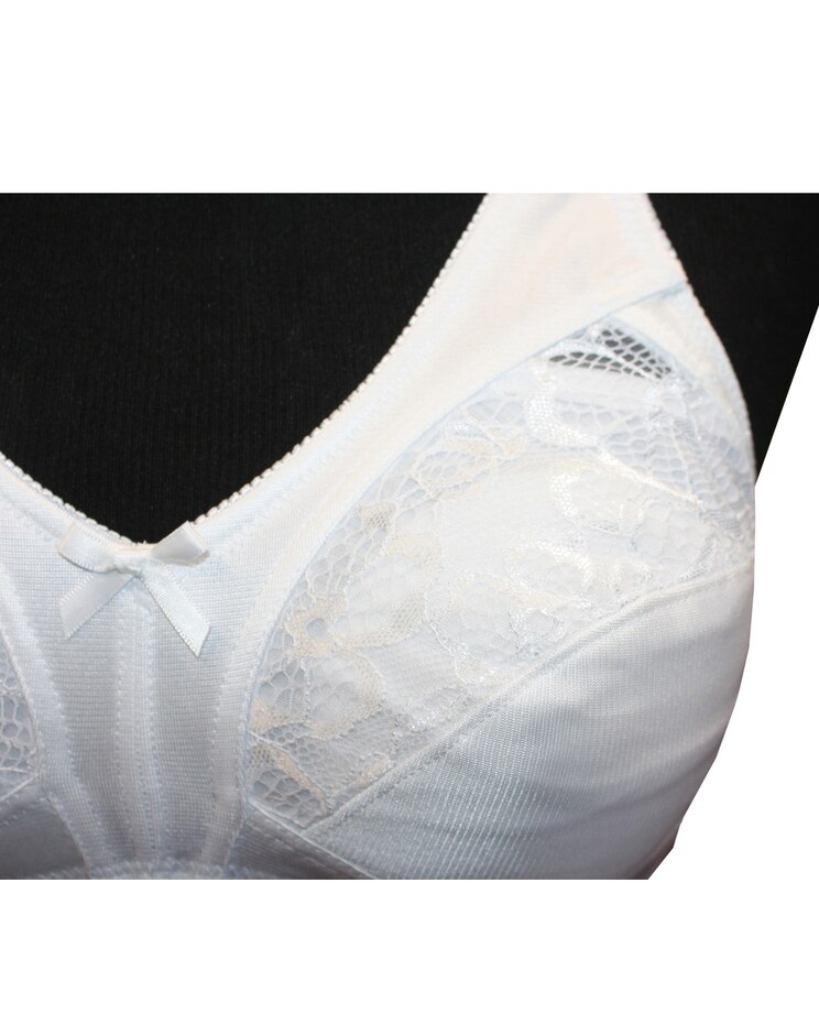 Floral Lace Soft Cup Bra image number 3