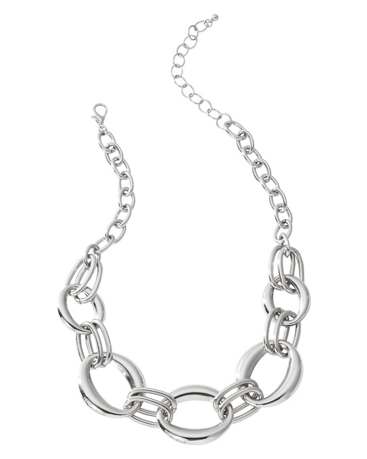 Lustrous Links Necklace image number 3