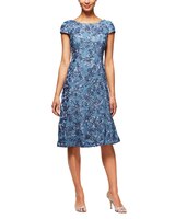 Cocktail Dress in Rosette Lace  thumbnail number 1