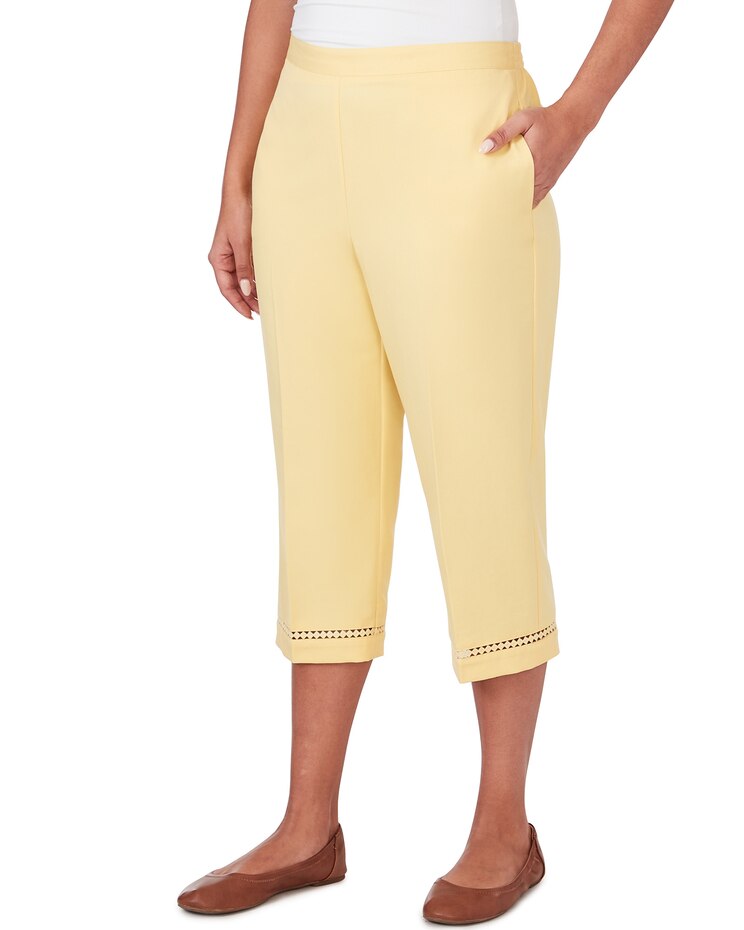 Alfred Dunner® Charleston Twill Capri With Lace Inset Bottom image number 6