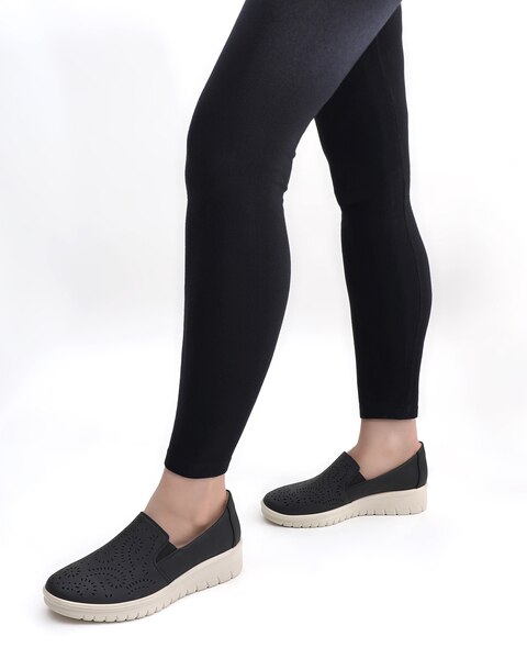 Easy Street® Ying Comfort Flats