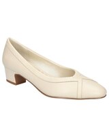 Easy Street Myrtle Pumps thumbnail number 1